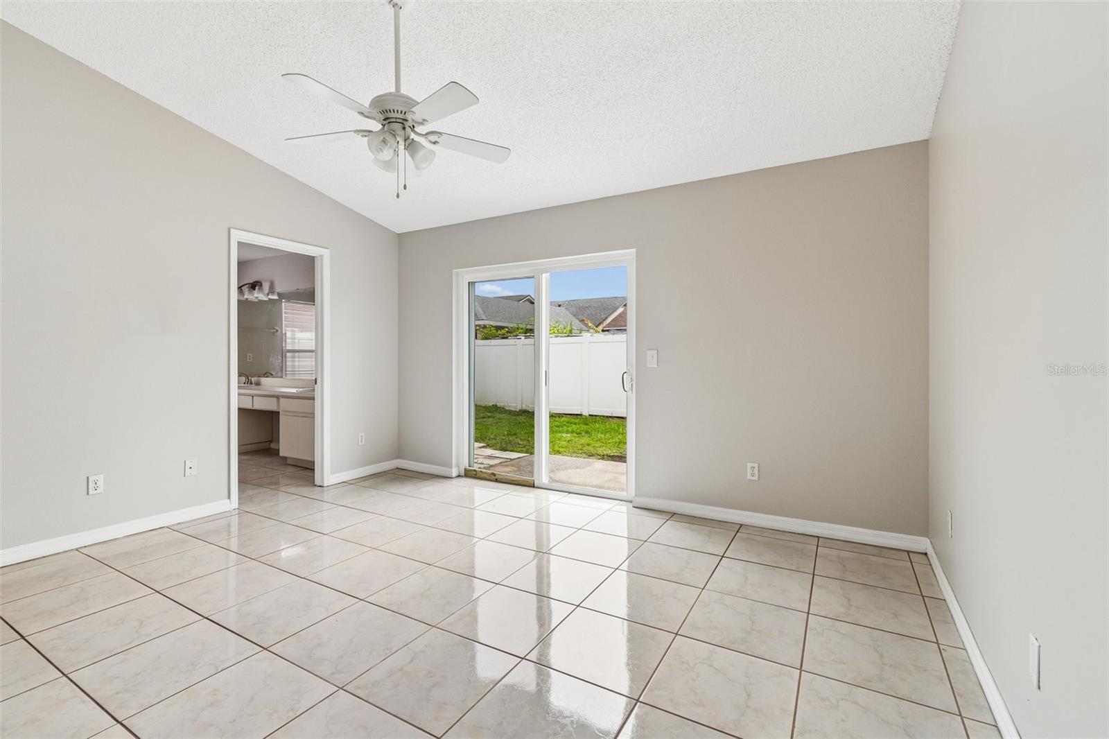 10105 SEA SPRAY PL