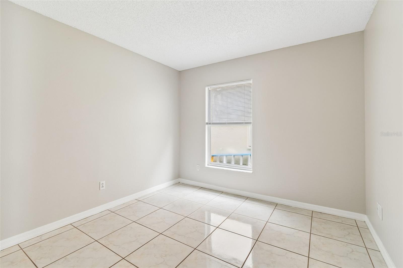 10105 SEA SPRAY PL