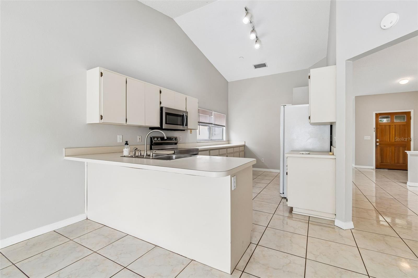 10105 SEA SPRAY PL