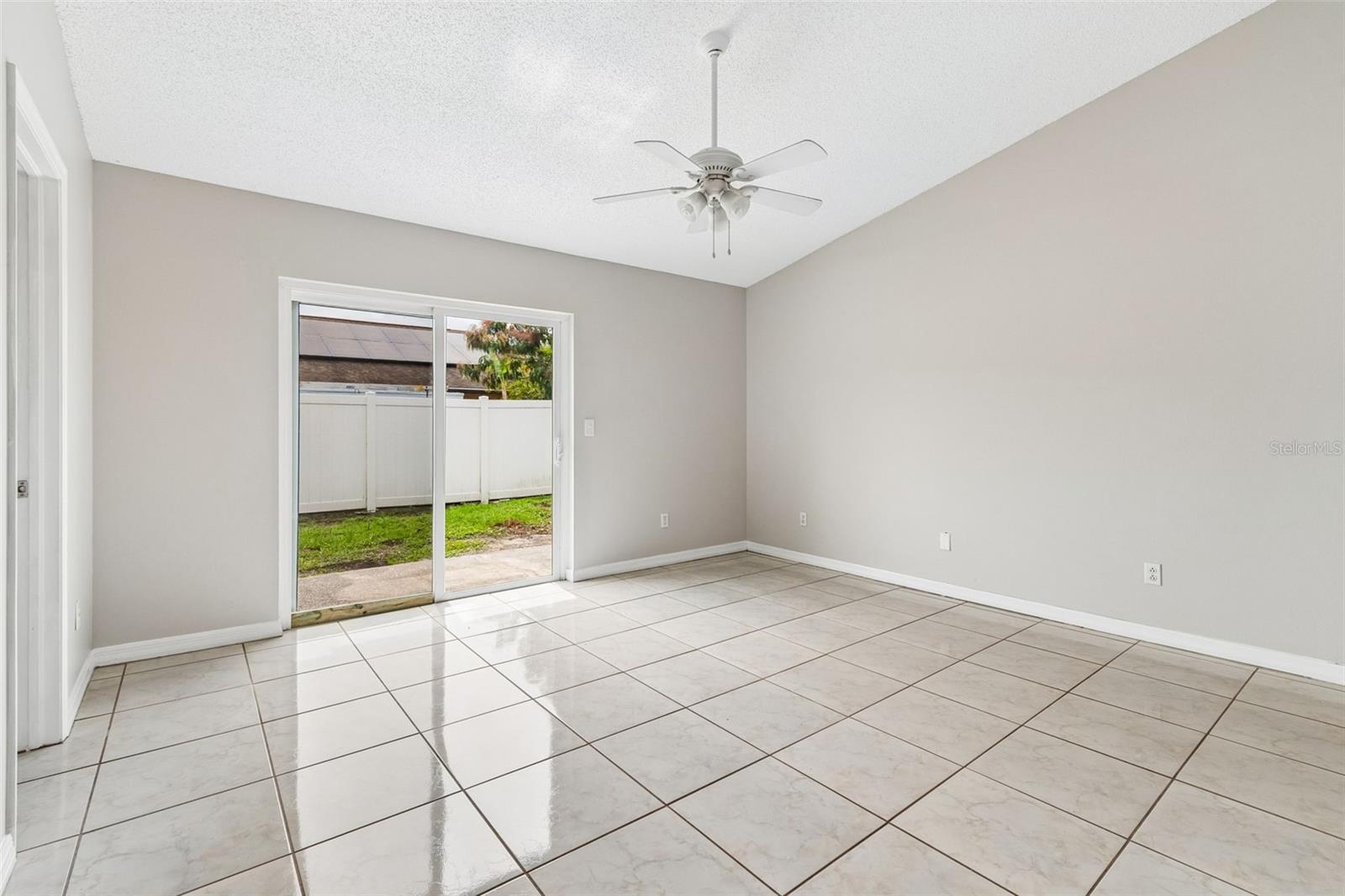 10105 SEA SPRAY PL