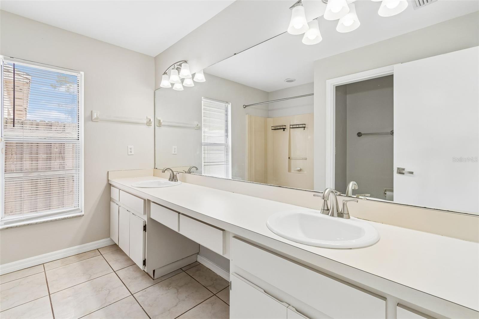 10105 SEA SPRAY PL