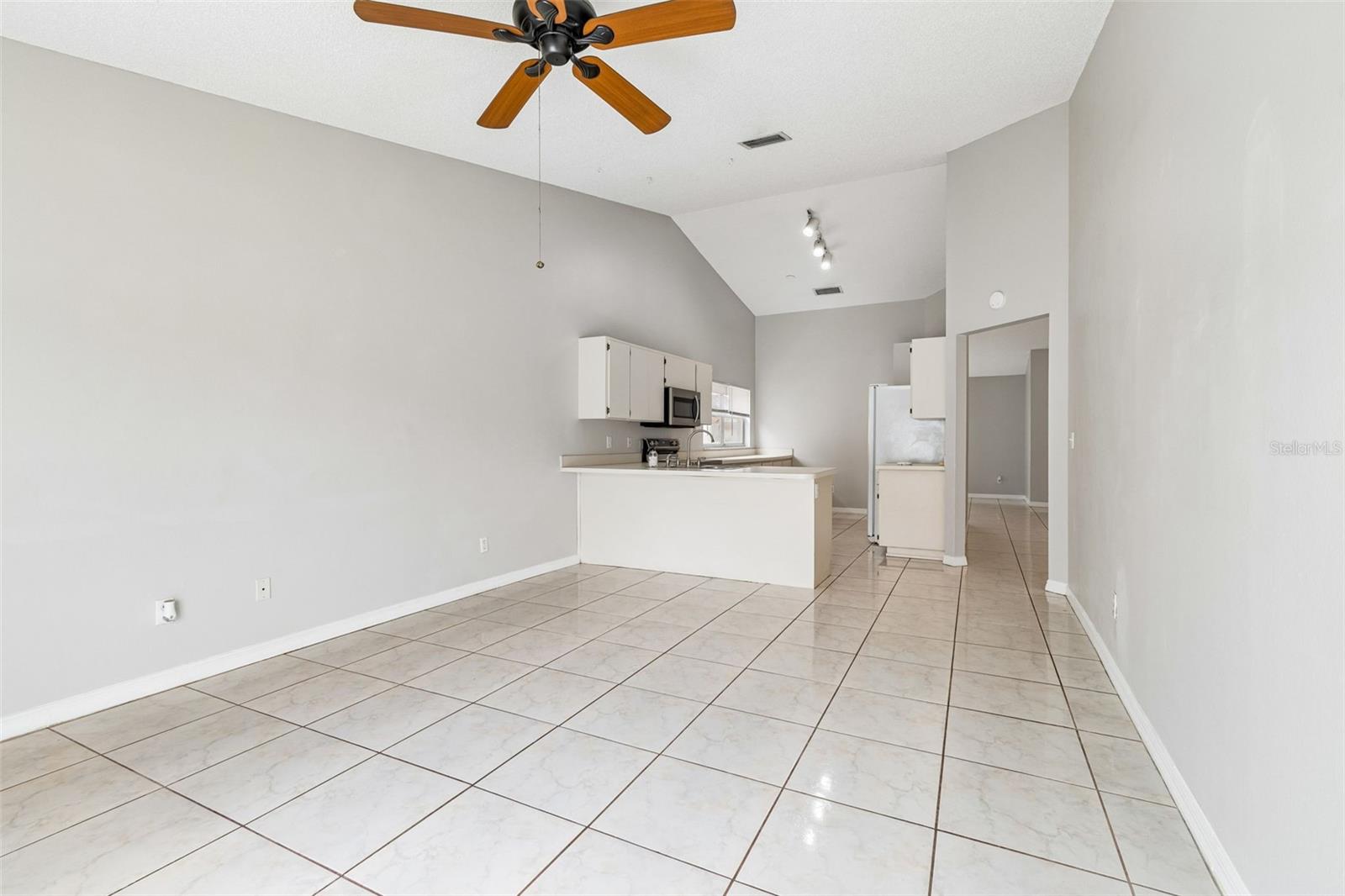 10105 SEA SPRAY PL