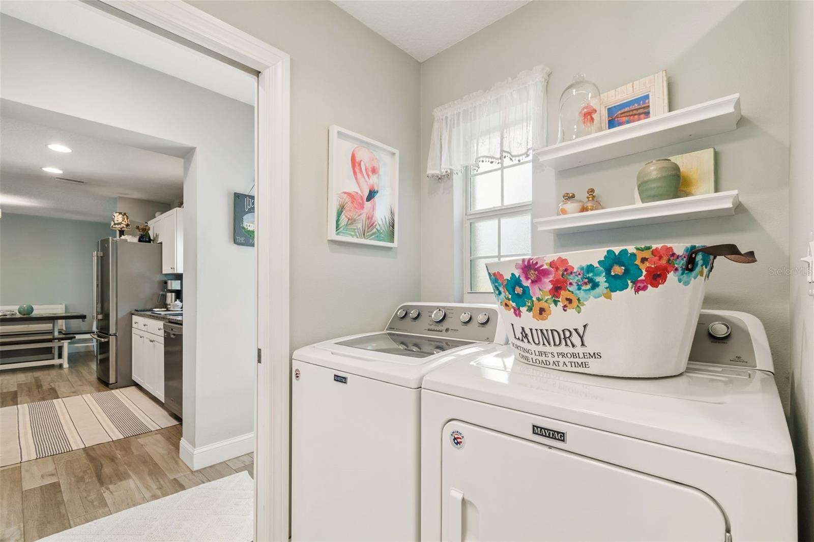 1207 KAPOK CIR