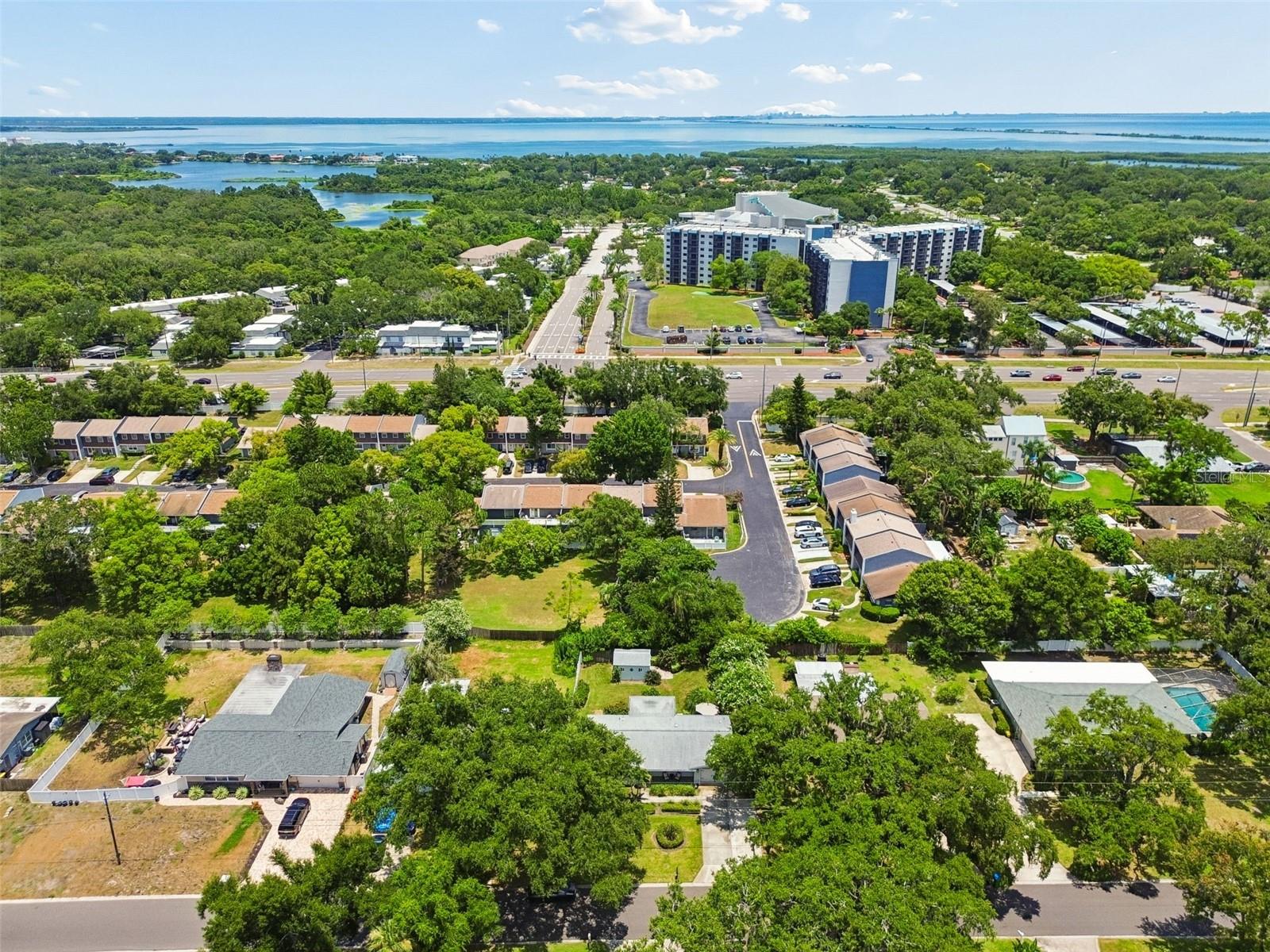1207 KAPOK CIR