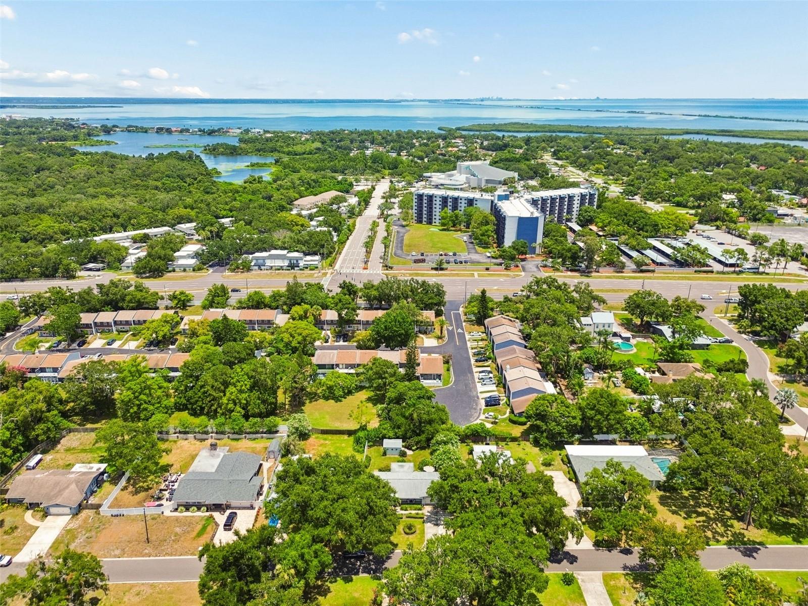 1207 KAPOK CIR