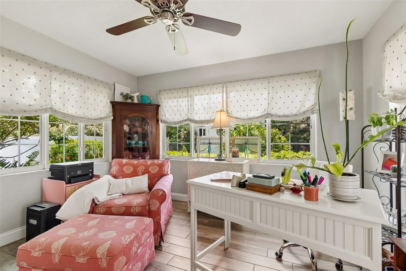 1207 KAPOK CIR