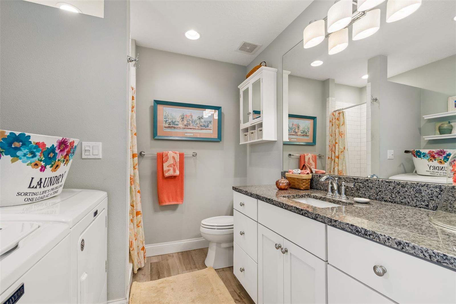 1207 KAPOK CIR