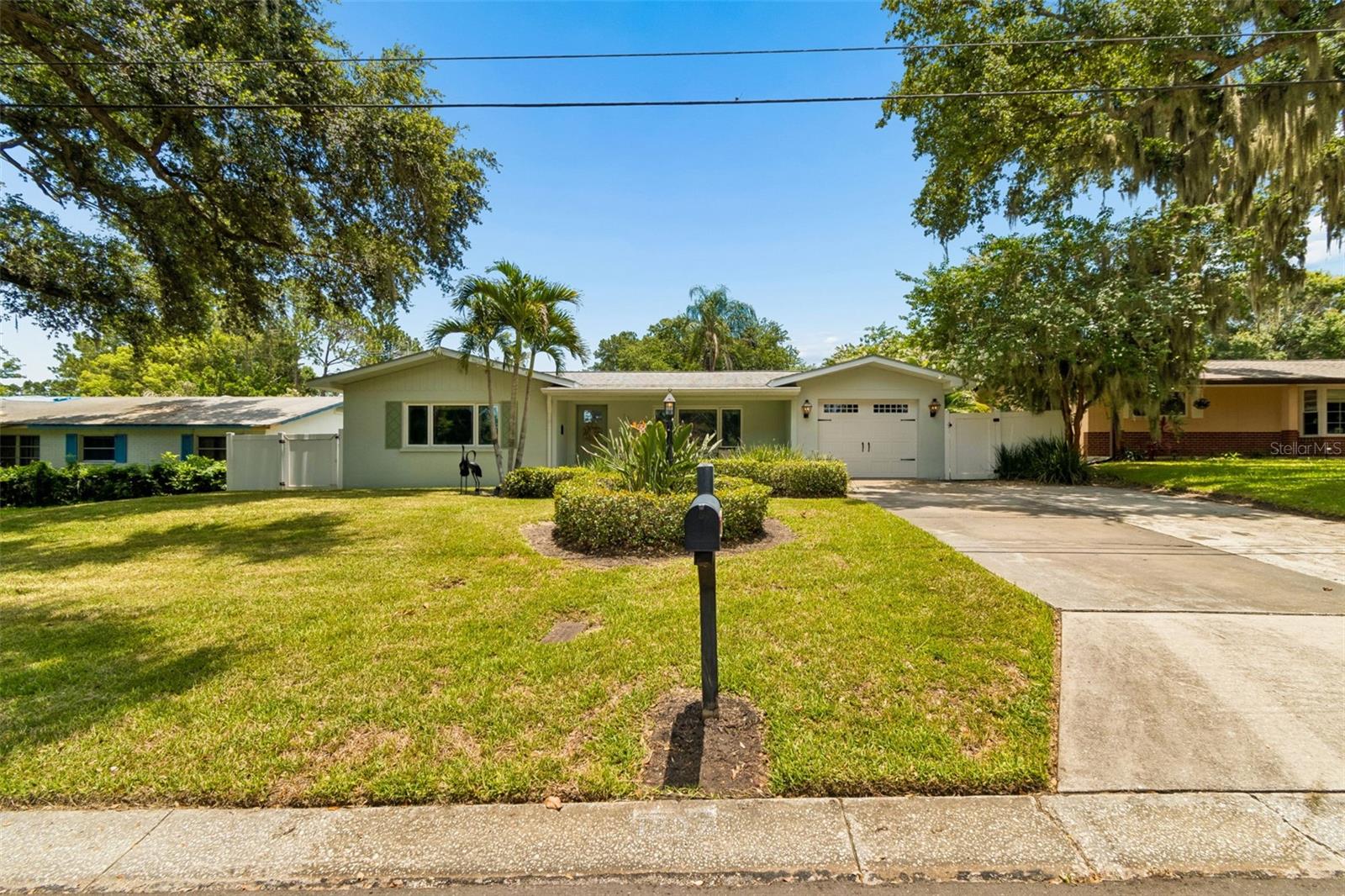 1207 KAPOK CIR