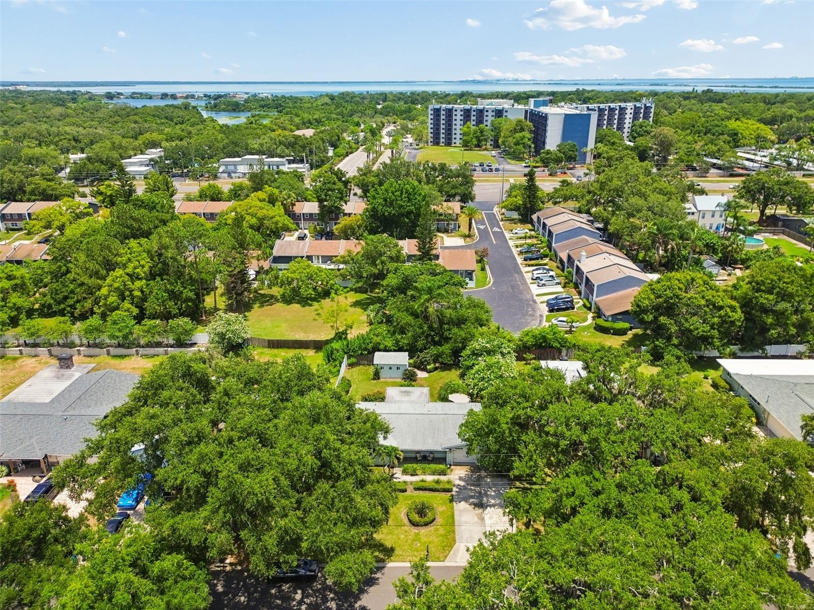 1207 KAPOK CIR