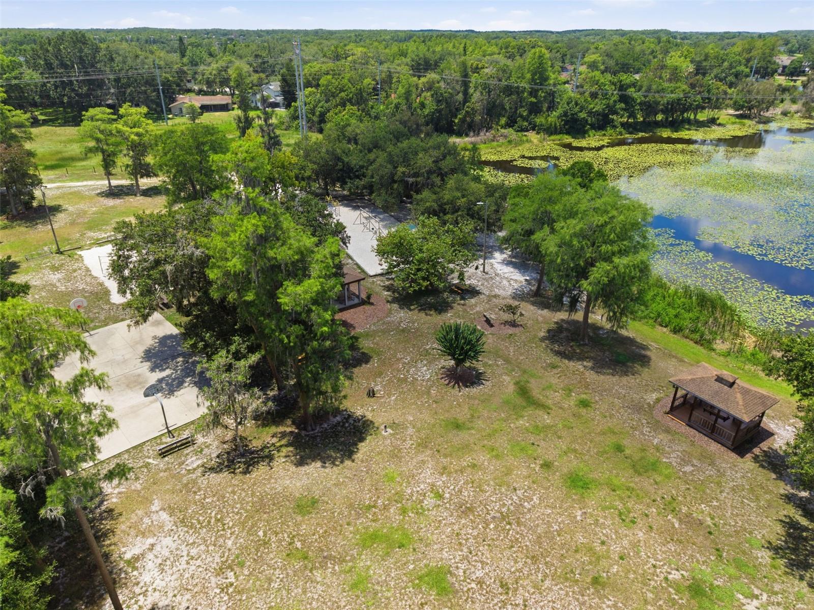 16909 ROLLING ROCK DR