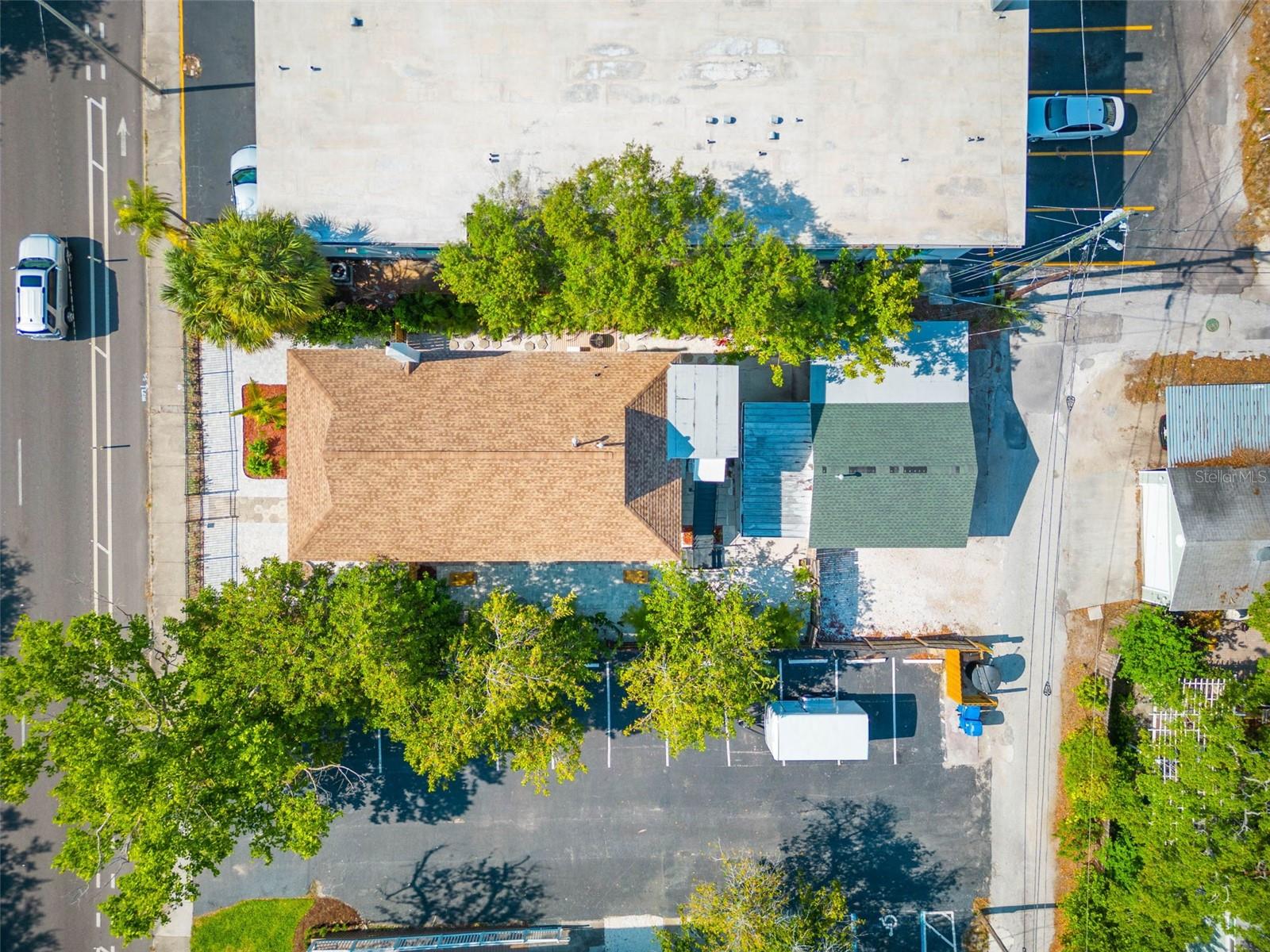 1423 DR MARTIN LUTHER KING JR ST N