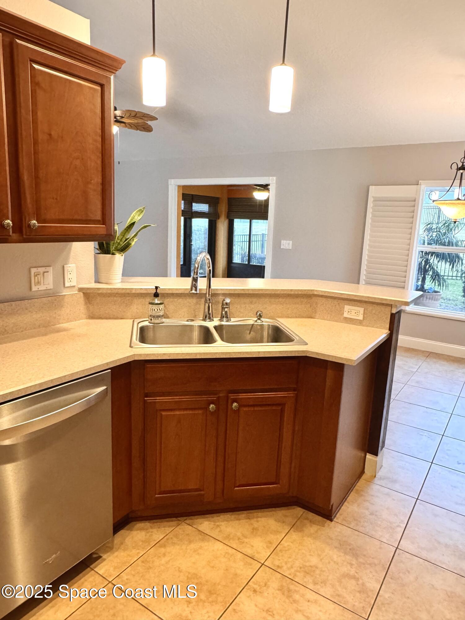 6440 SW 50th Ter Terrace