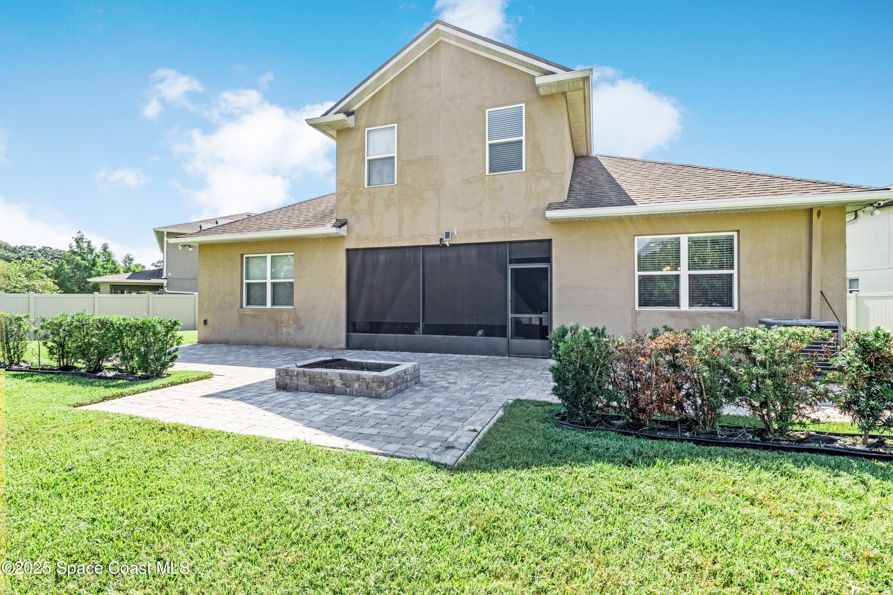 1626 Highbanks Circle