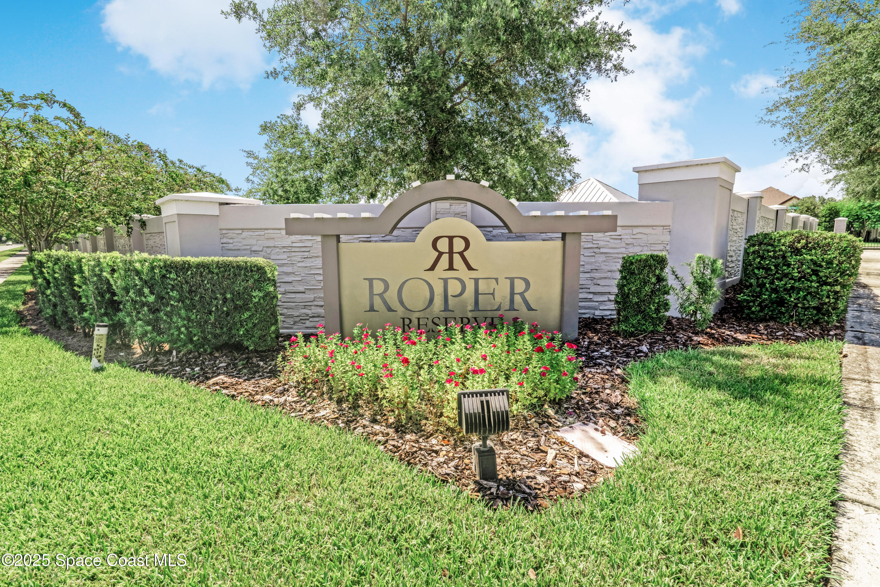 1626 Highbanks Circle