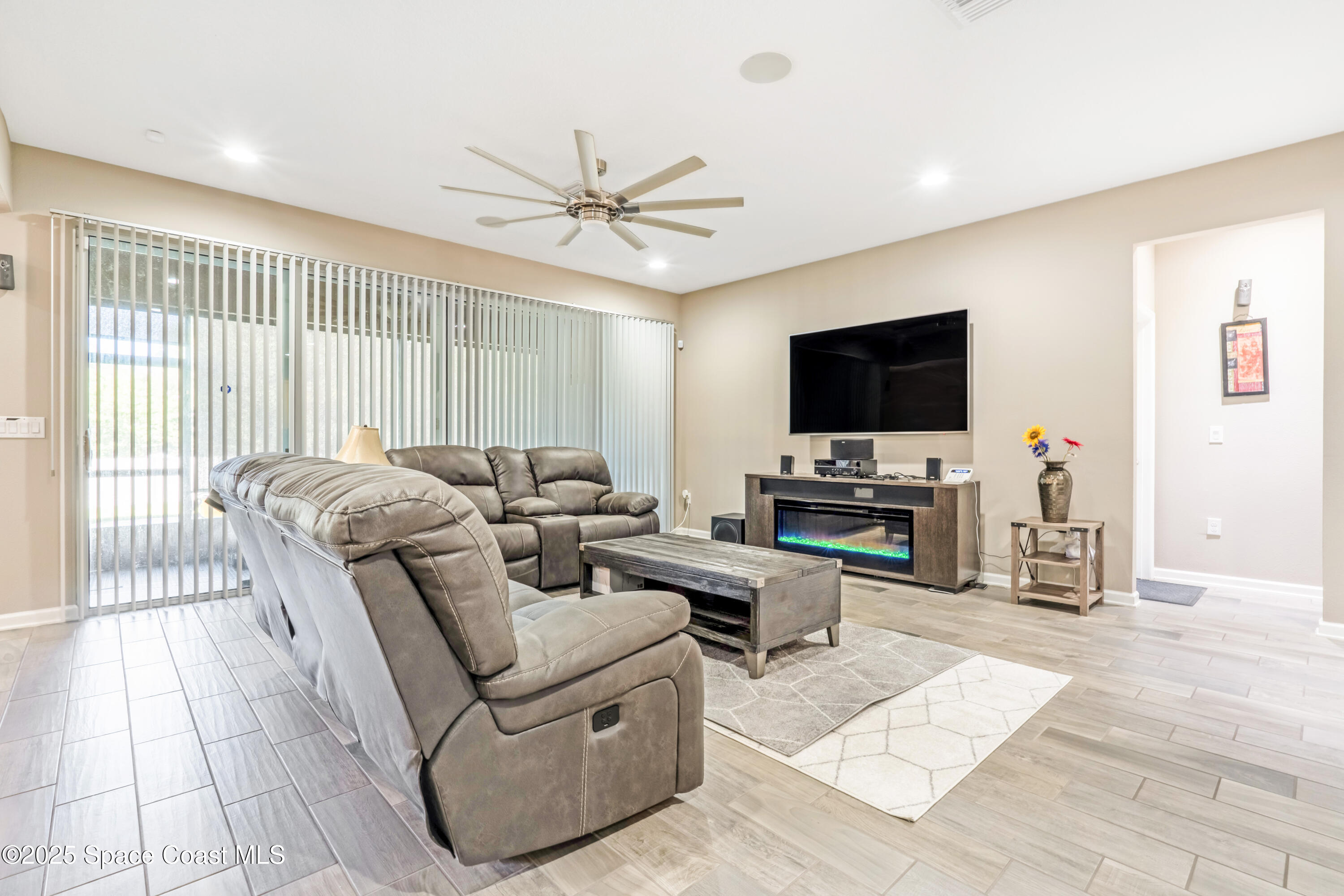 1626 Highbanks Circle