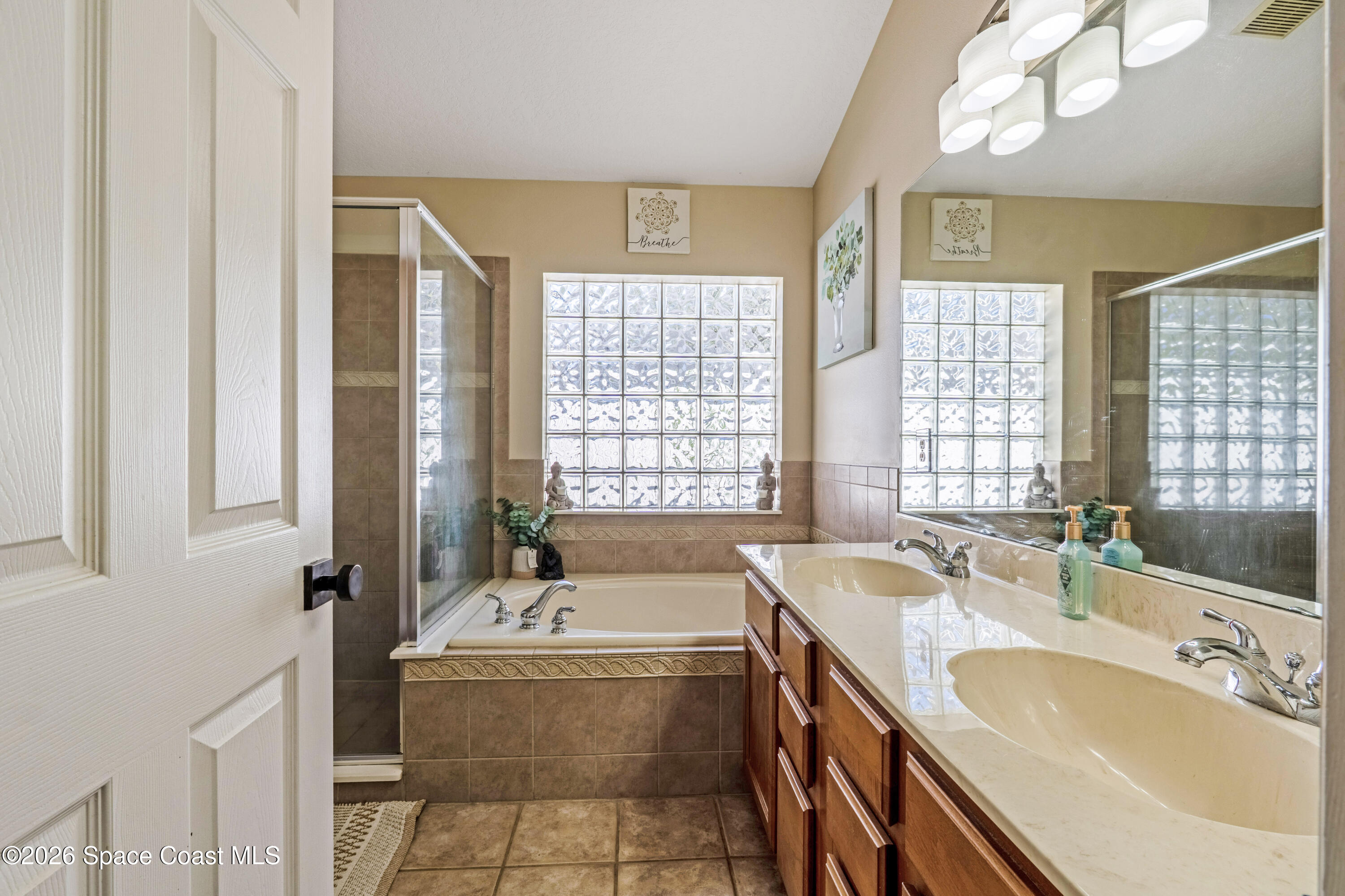 5895 Autumn Chase Circle