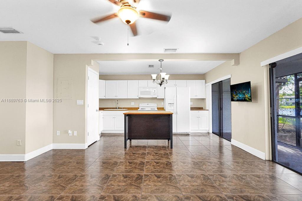 388 NW 103rd Ter # 388