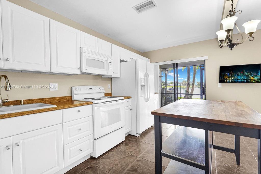 388 NW 103rd Ter # 388