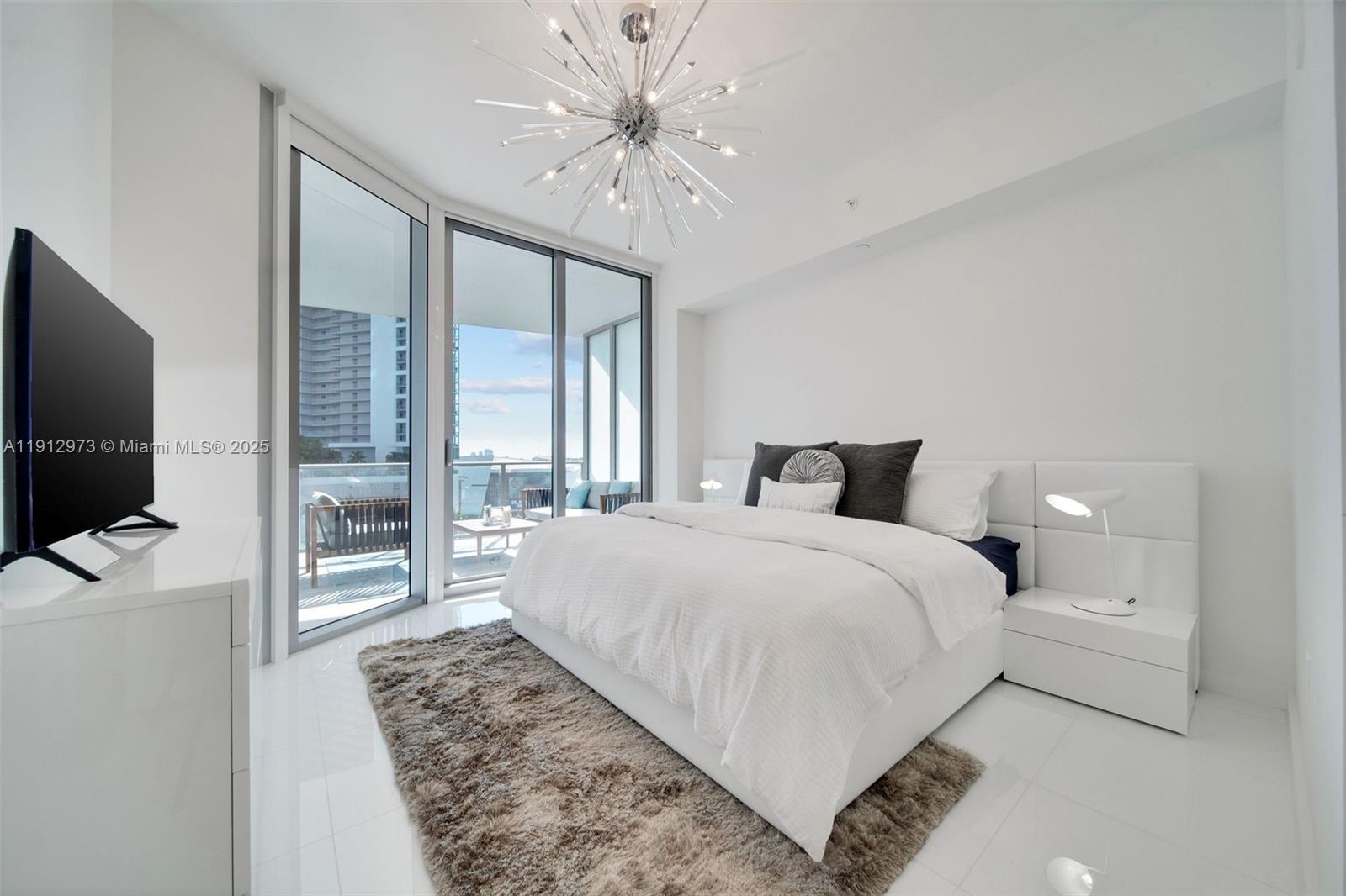 851 NE 1st Ave # 1107