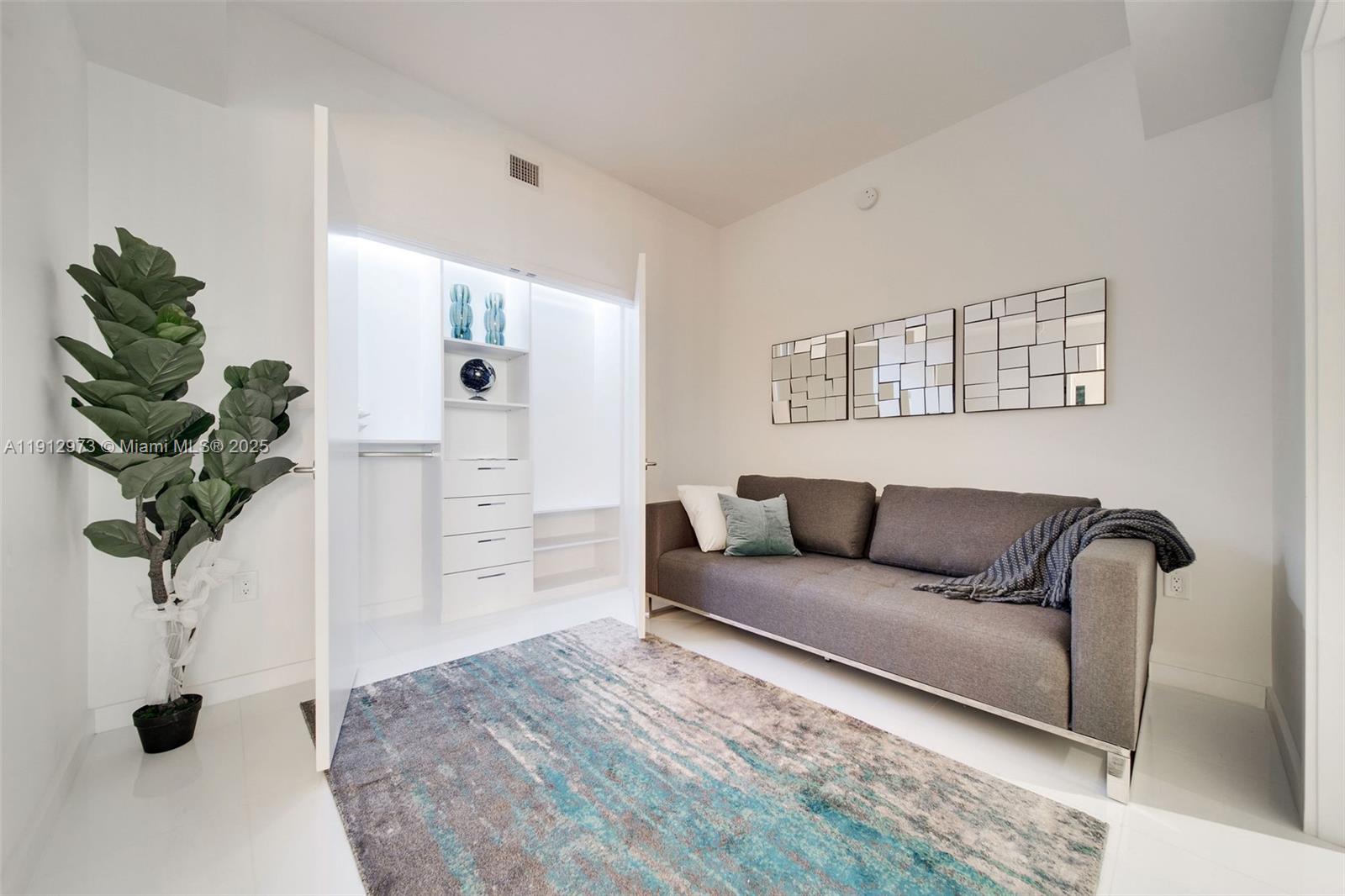 851 NE 1st Ave # 1107