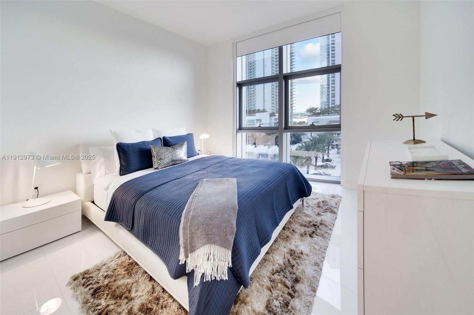 851 NE 1st Ave # 1107