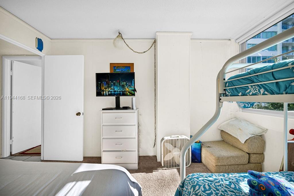 7135 Collins Ave # 435