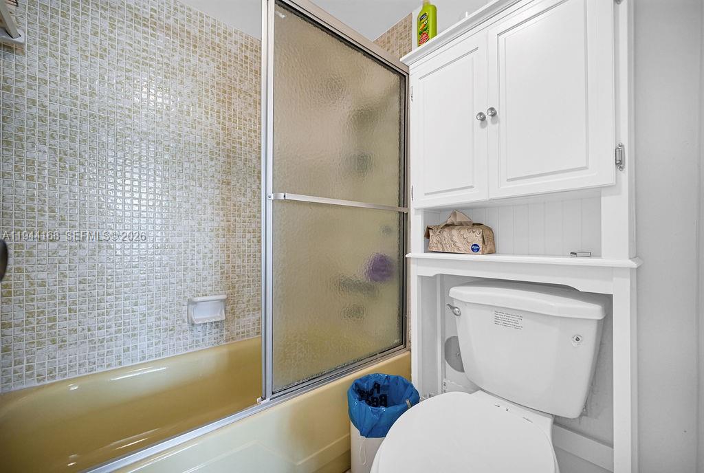 7135 Collins Ave # 435