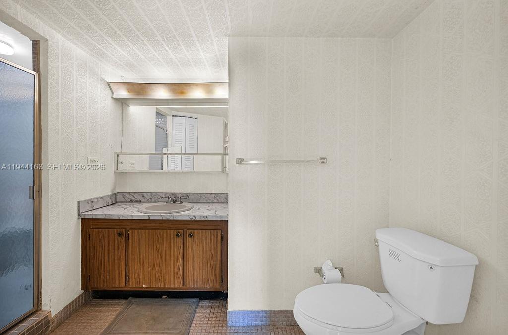 7135 Collins Ave # 435