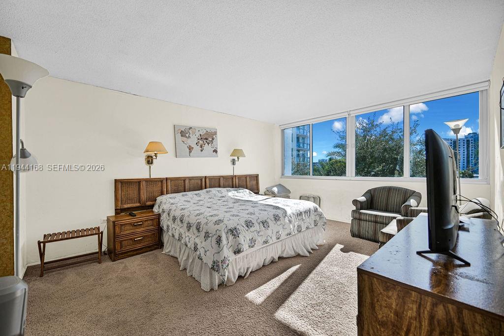 7135 Collins Ave # 435