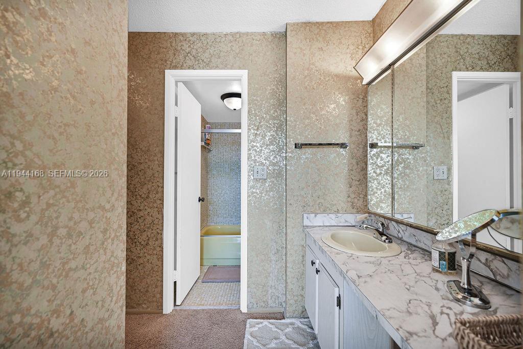 7135 Collins Ave # 435