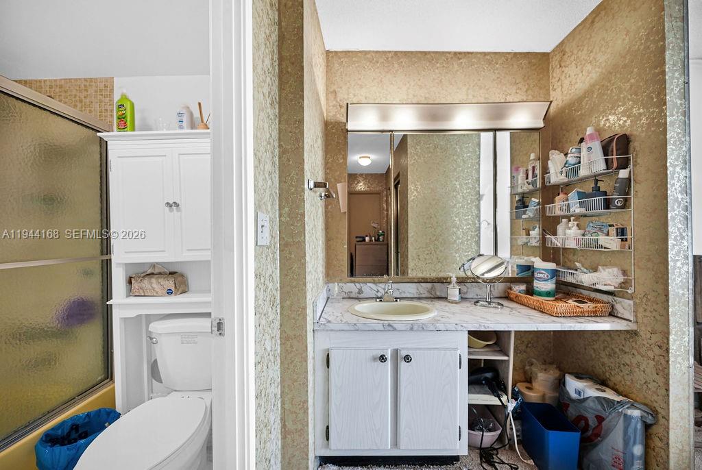 7135 Collins Ave # 435