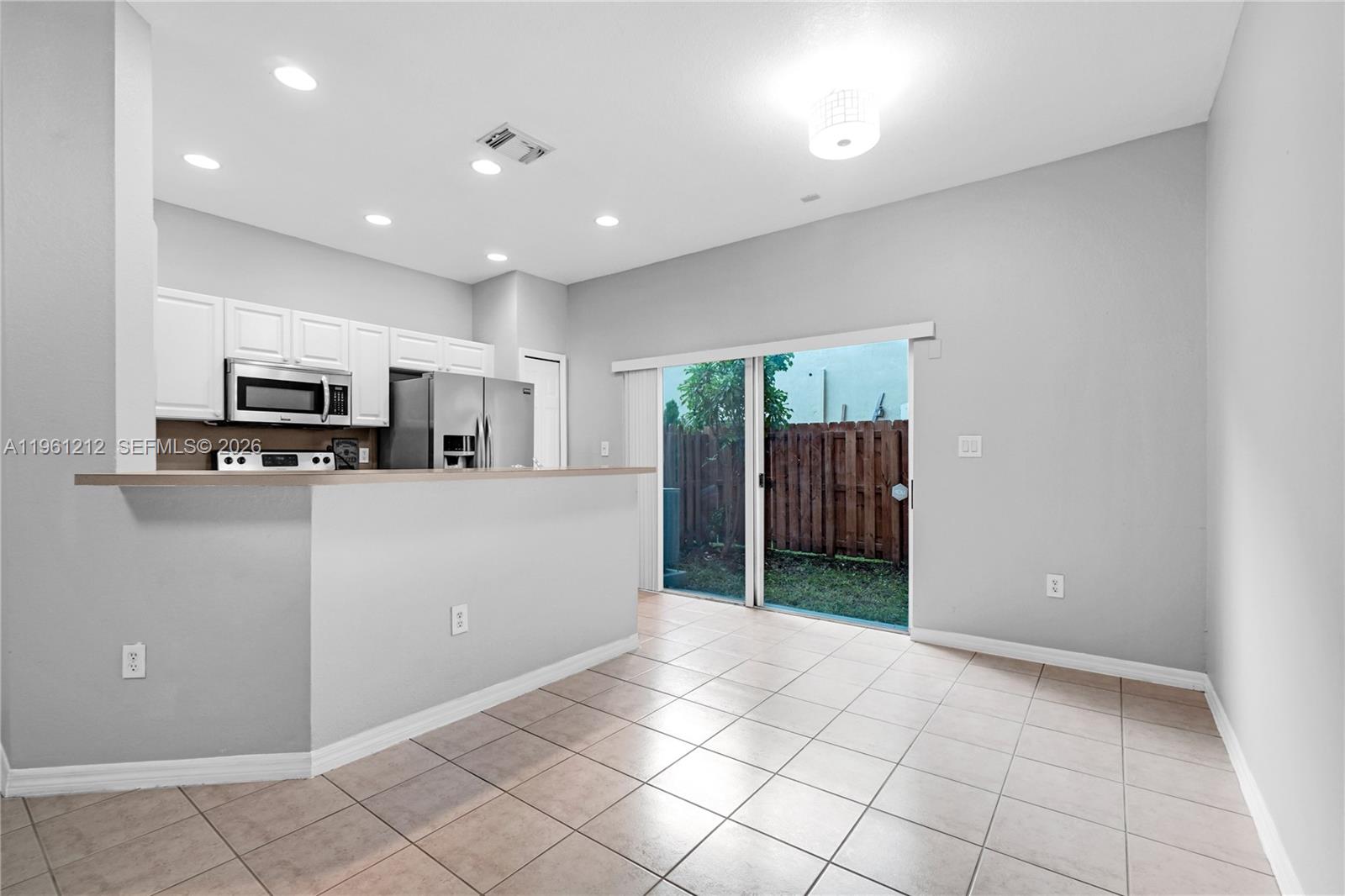 8526 NW 107th Psge # 40 Unit: 4-40