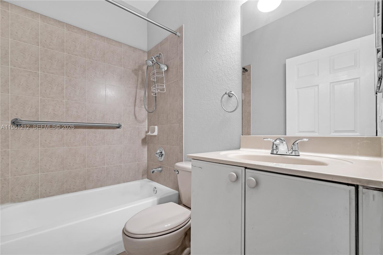 8526 NW 107th Psge # 40 Unit: 4-40