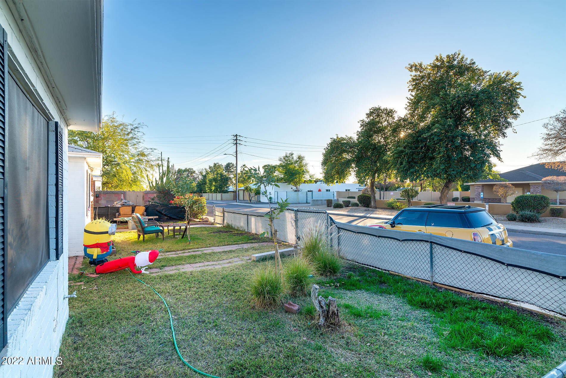 1801 E EARLL Drive