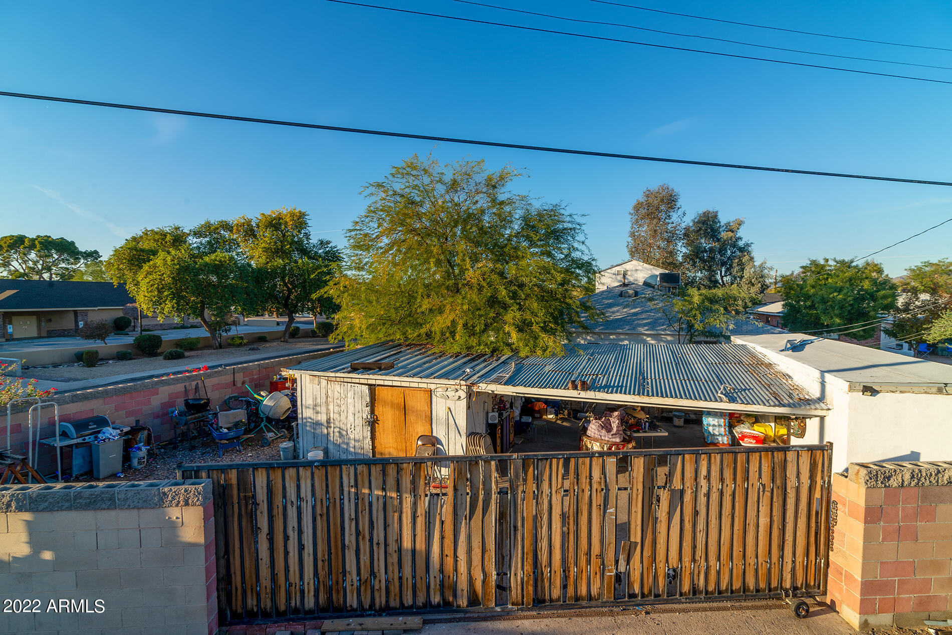 1801 E EARLL Drive