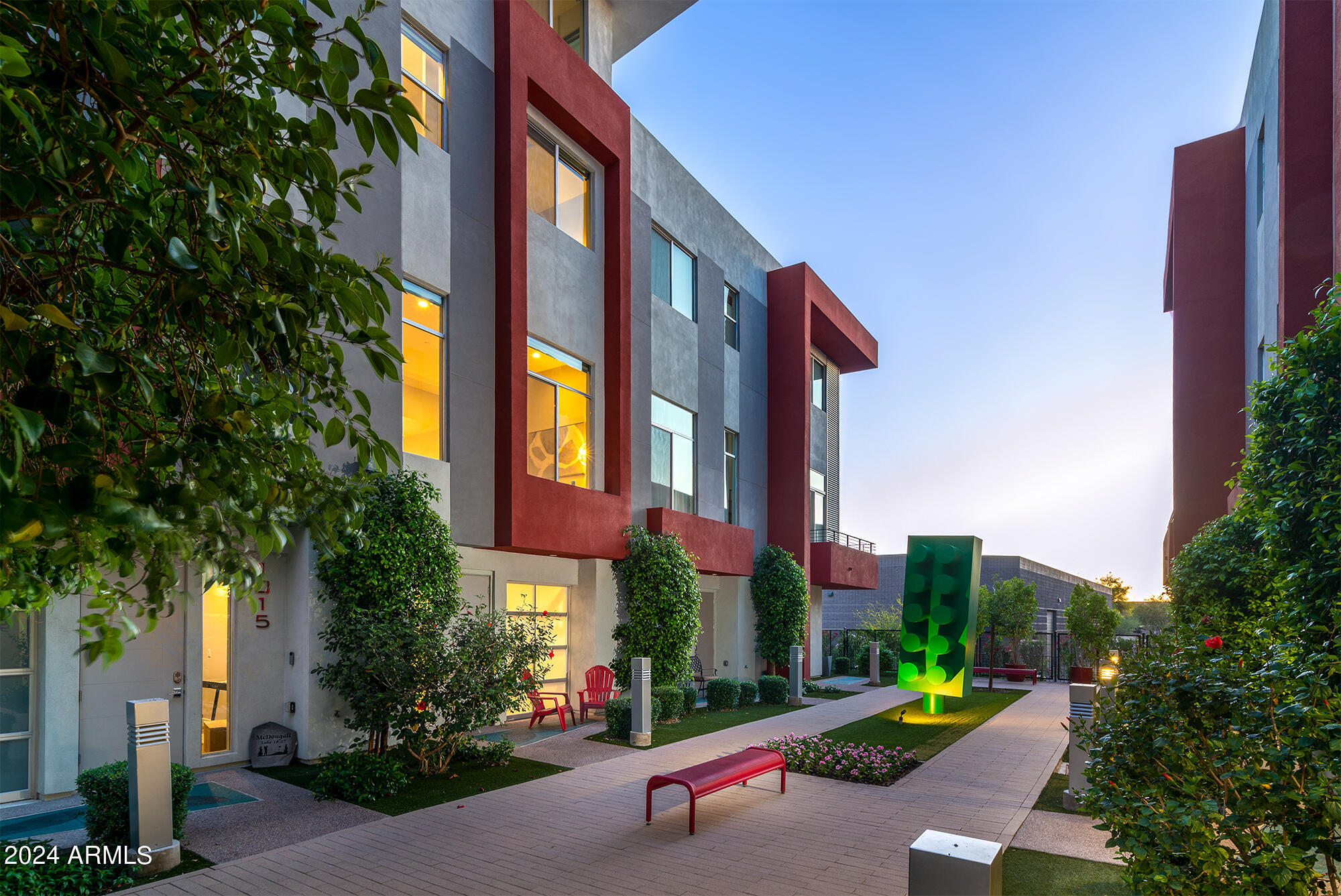 16510 N 92ND Street, 1016