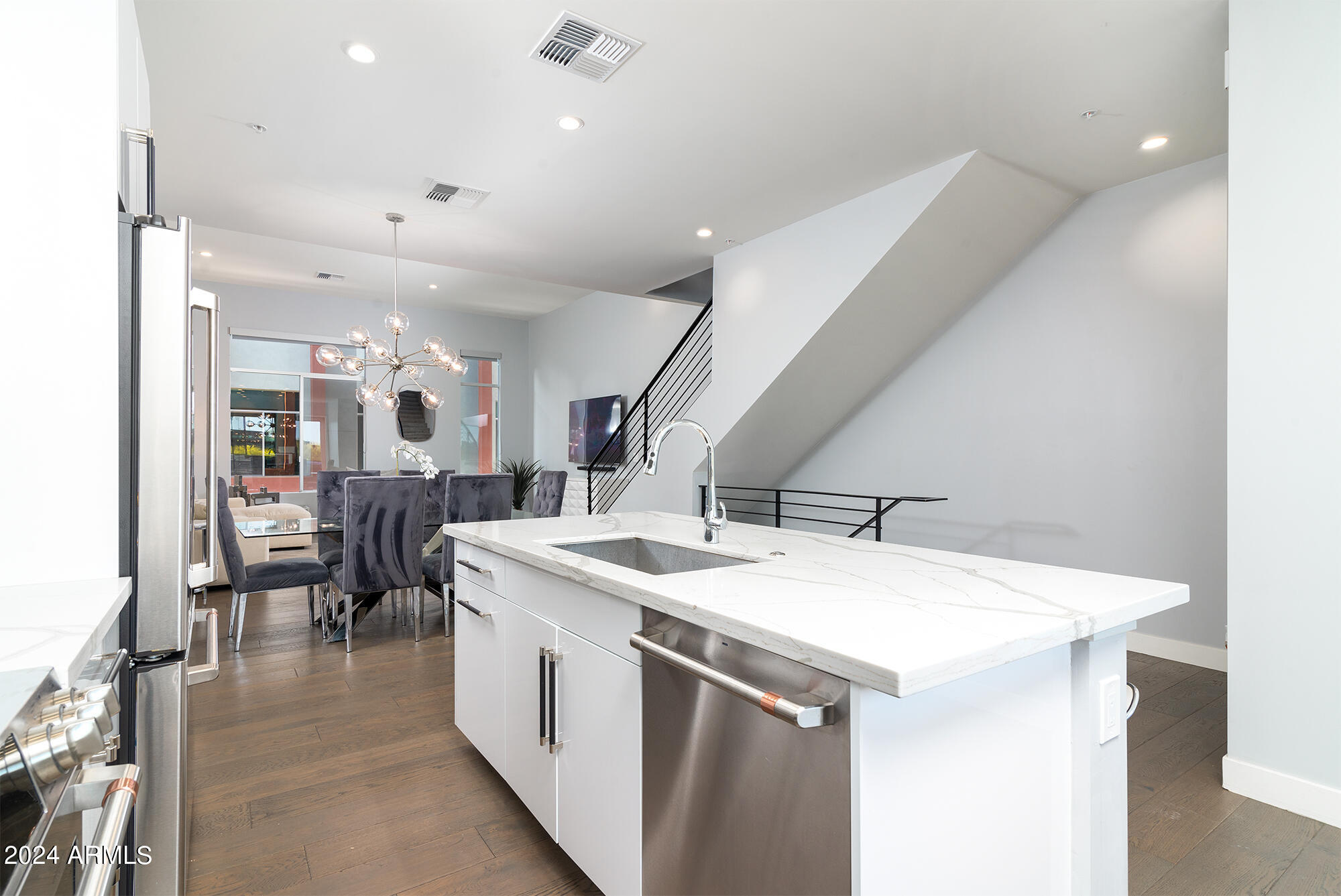 16510 N 92ND Street, 1016