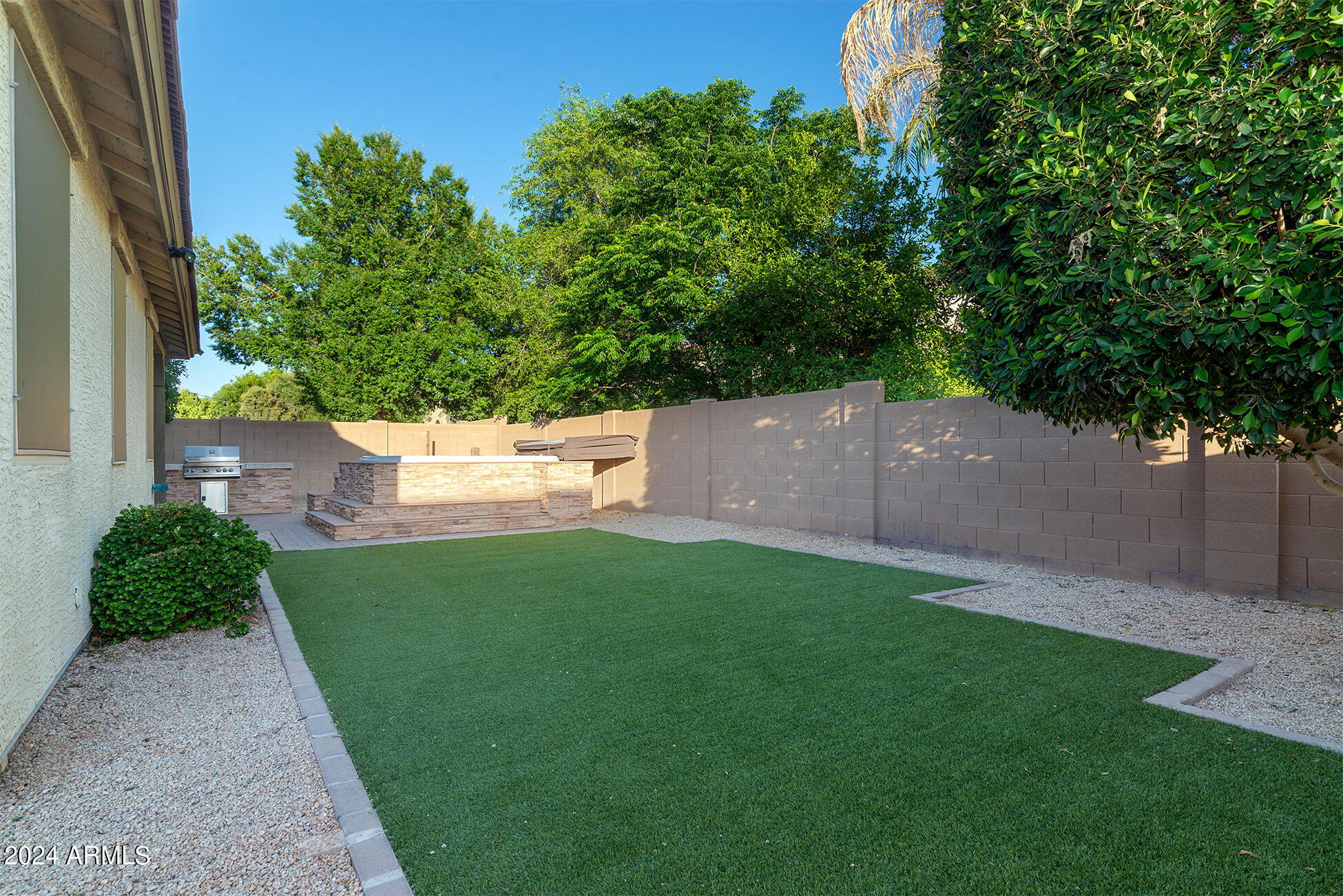 2723 E CANYON CREEK Drive