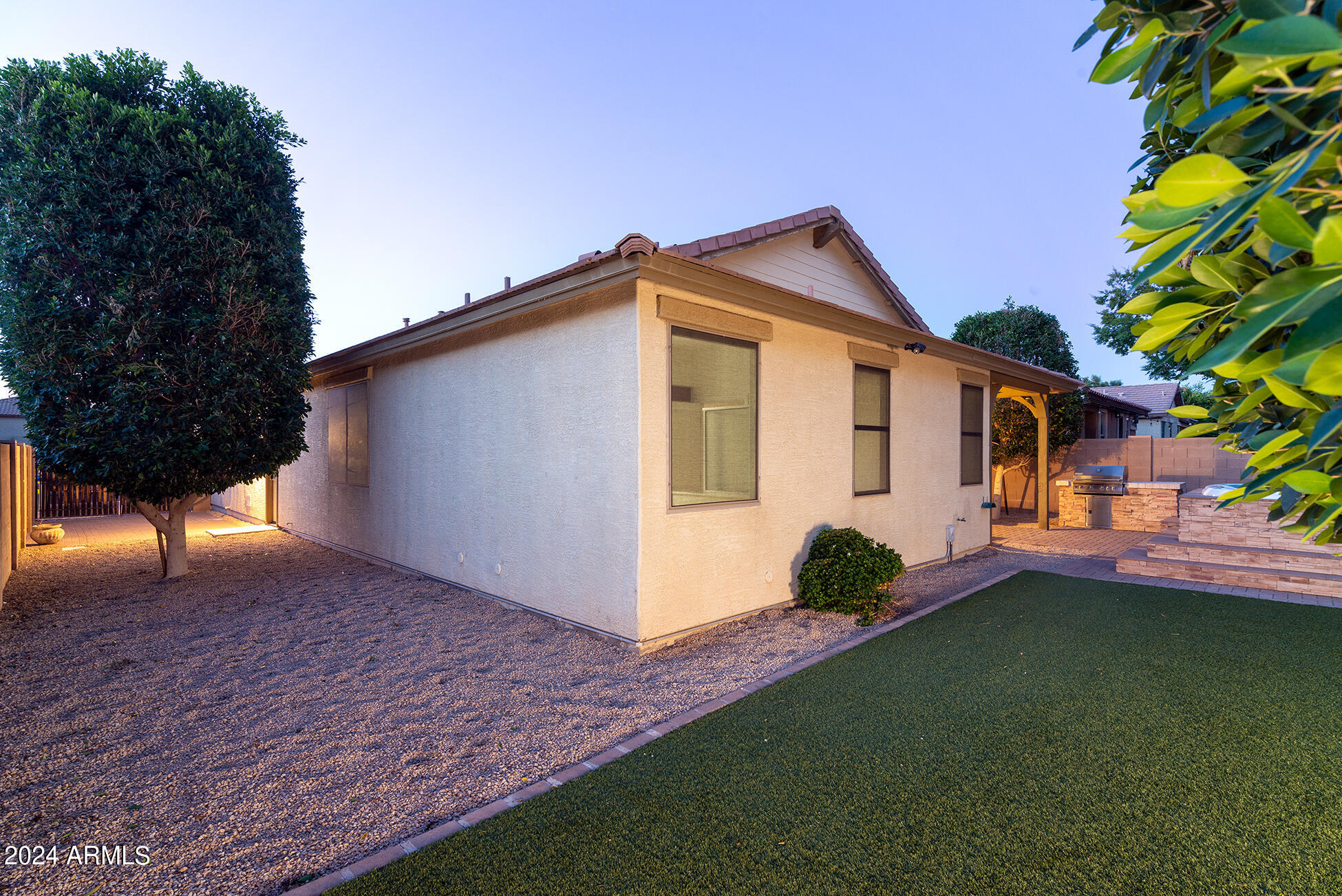 2723 E CANYON CREEK Drive