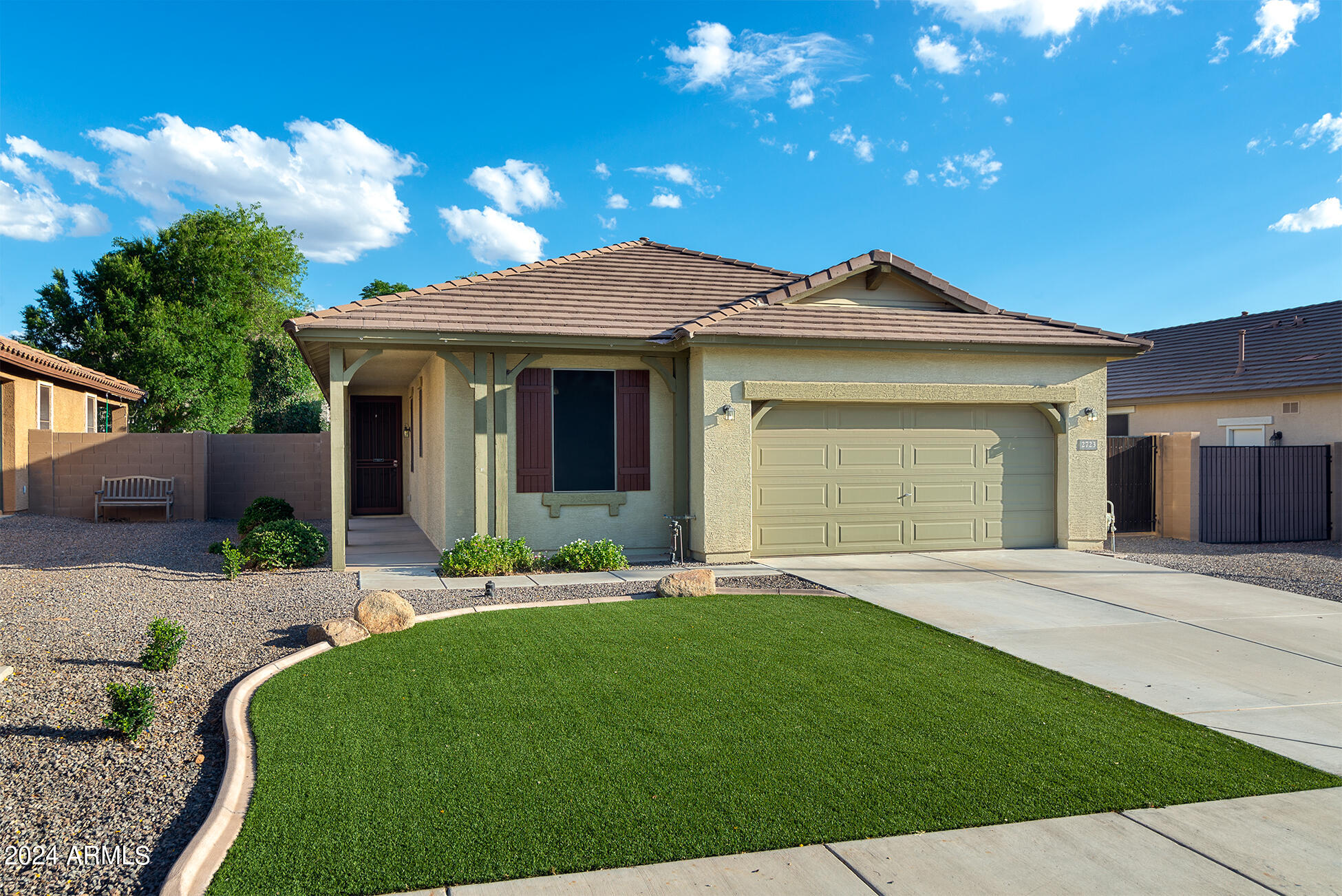 2723 E CANYON CREEK Drive