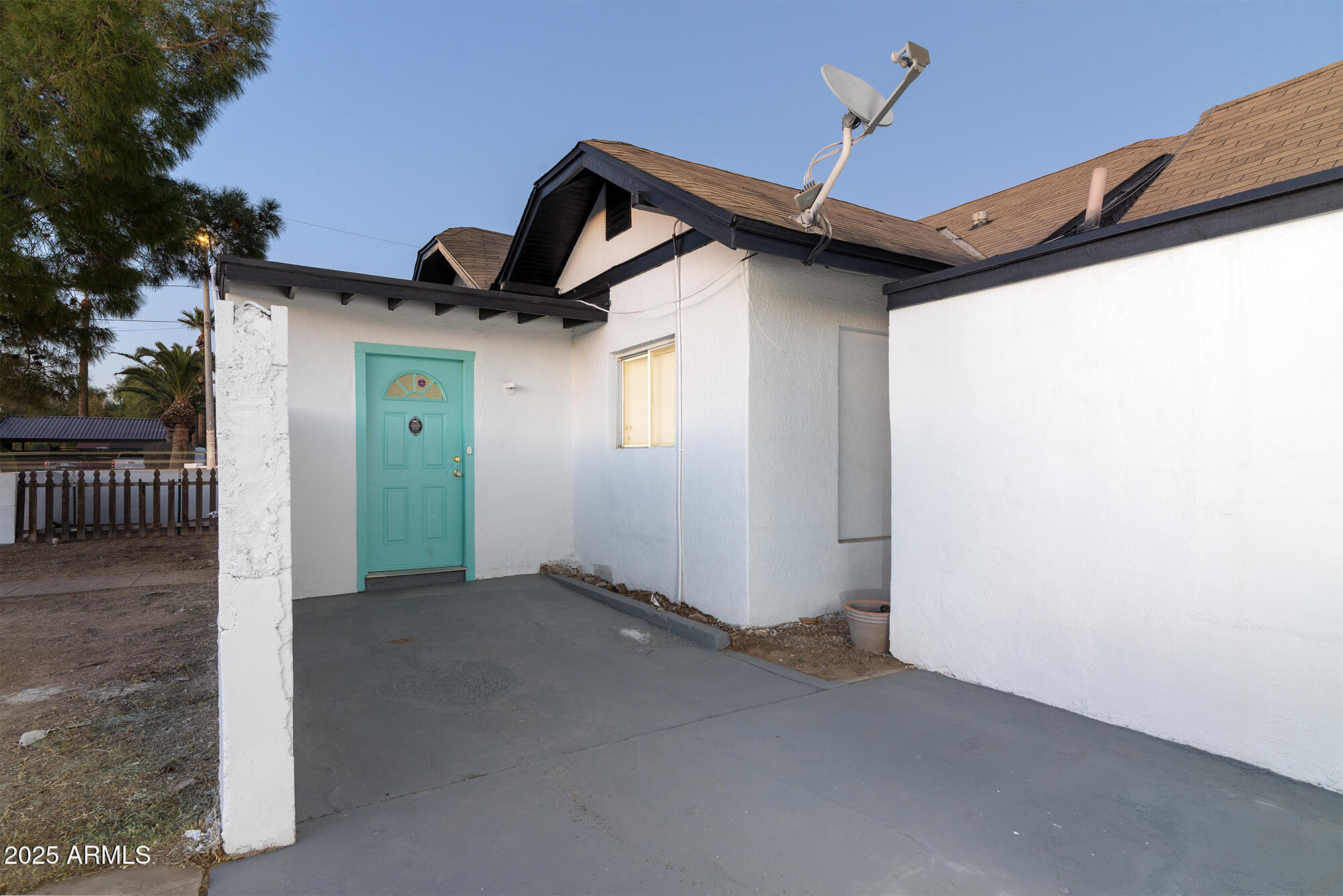 2231 N 25TH Place