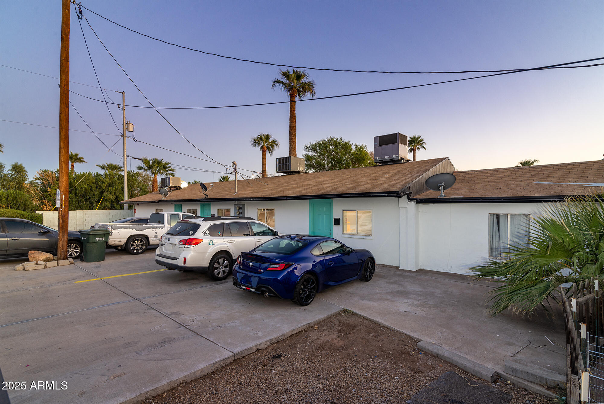 2231 N 25TH Place