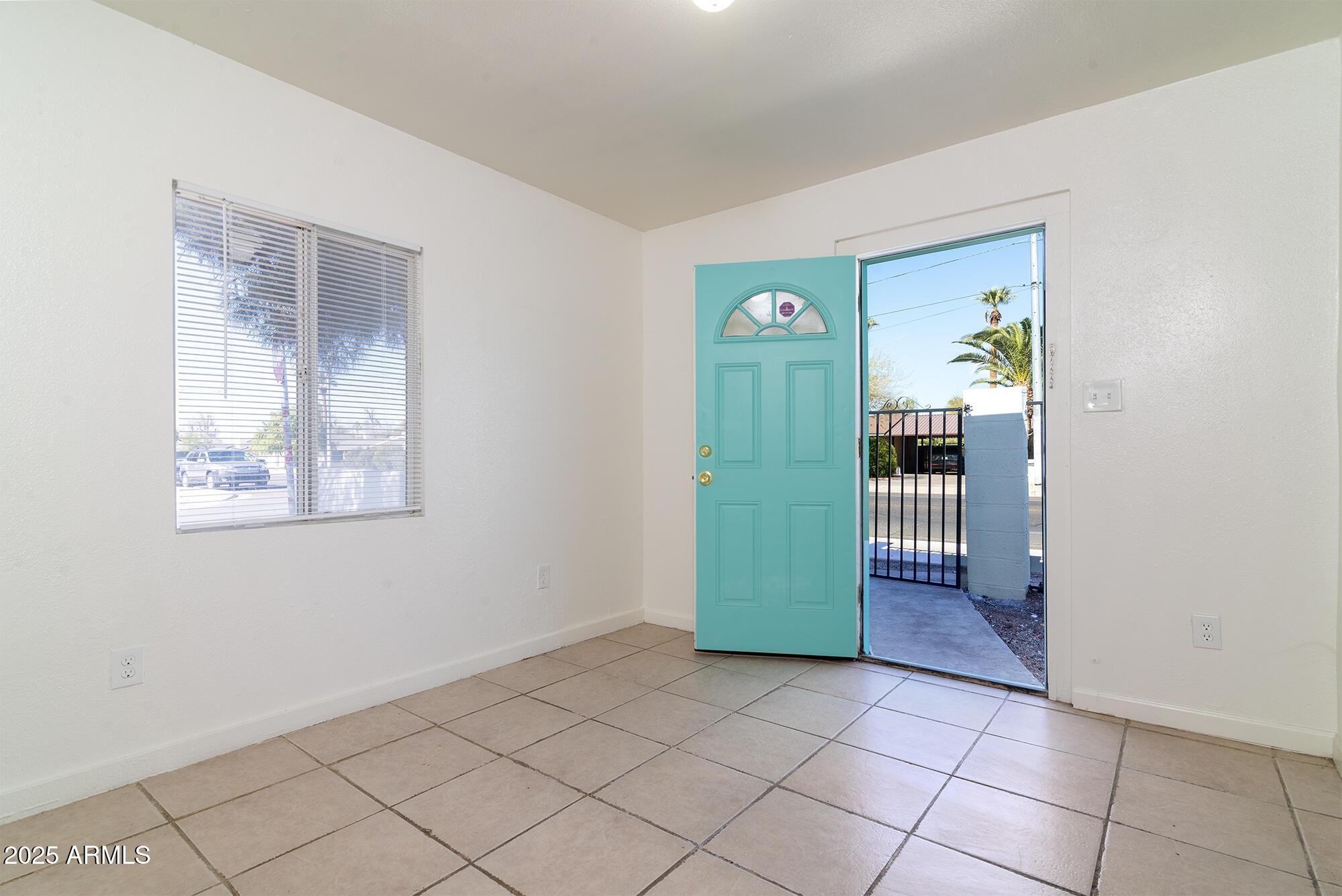 2231 N 25TH Place