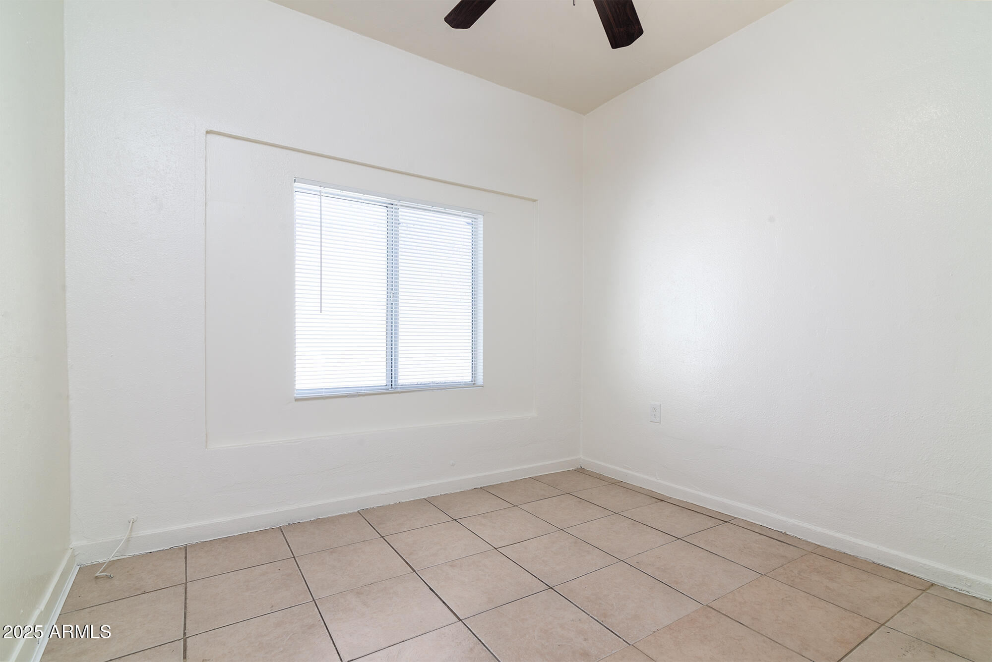 2231 N 25TH Place