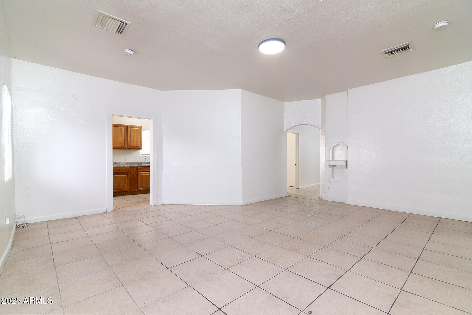 2231 N 25TH Place