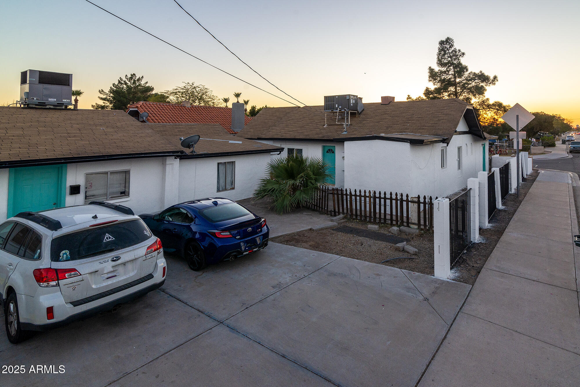 2231 N 25TH Place