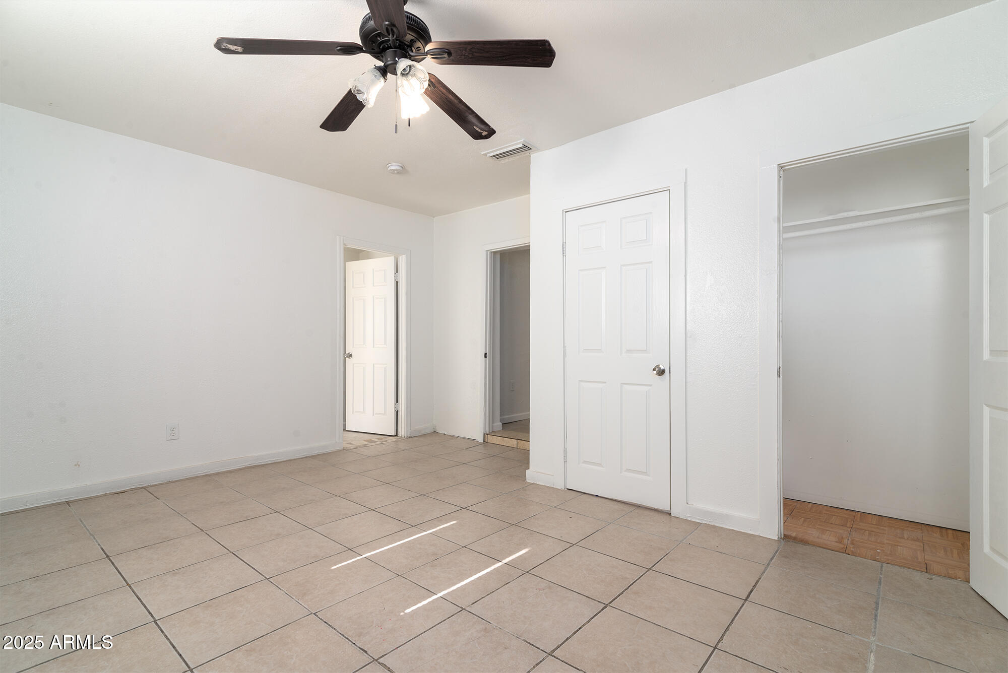 2231 N 25TH Place