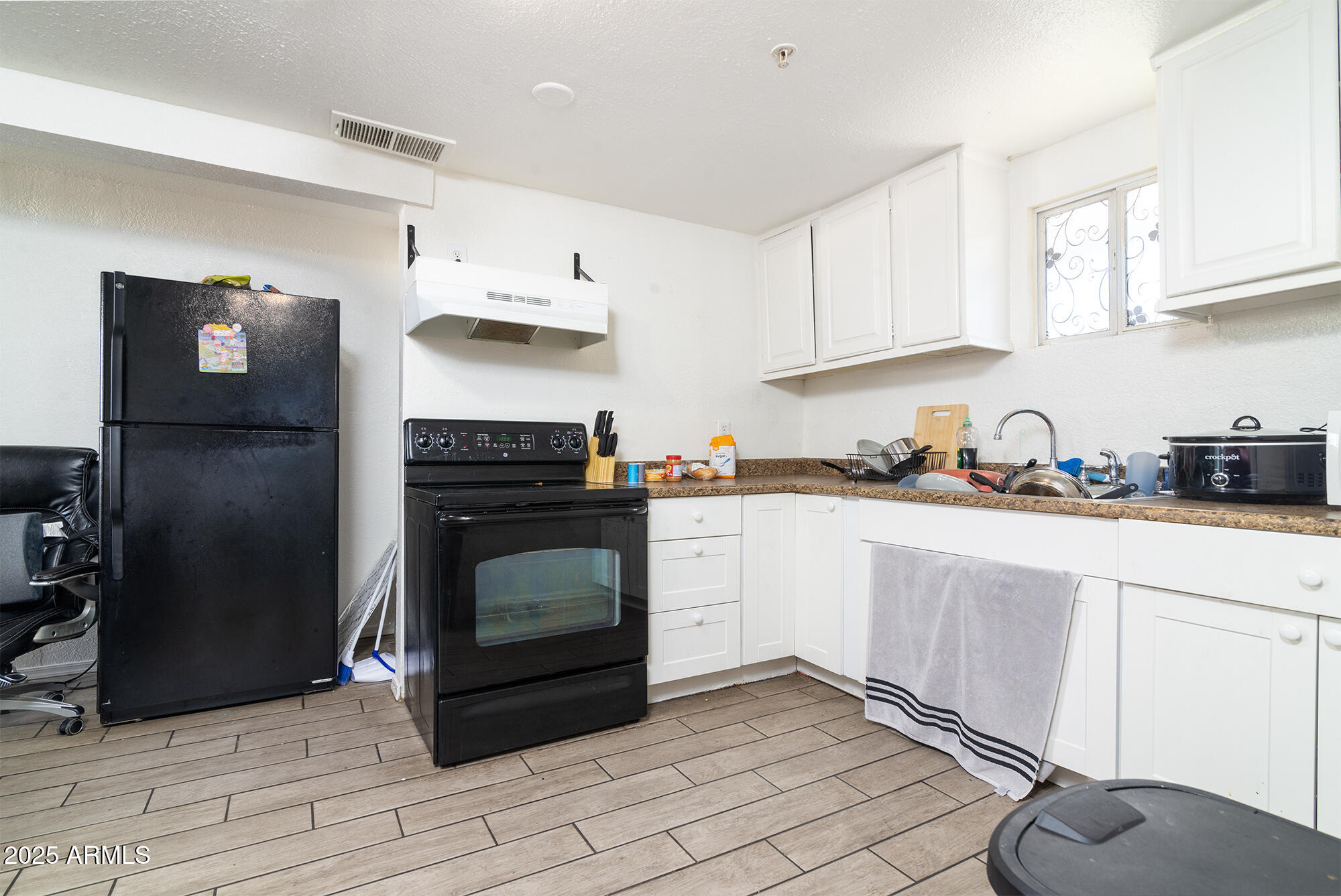 2231 N 25TH Place