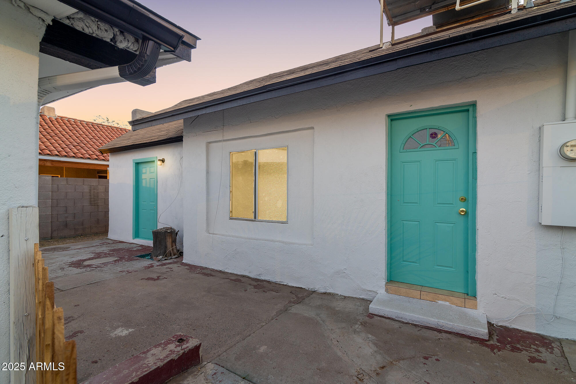 2231 N 25TH Place