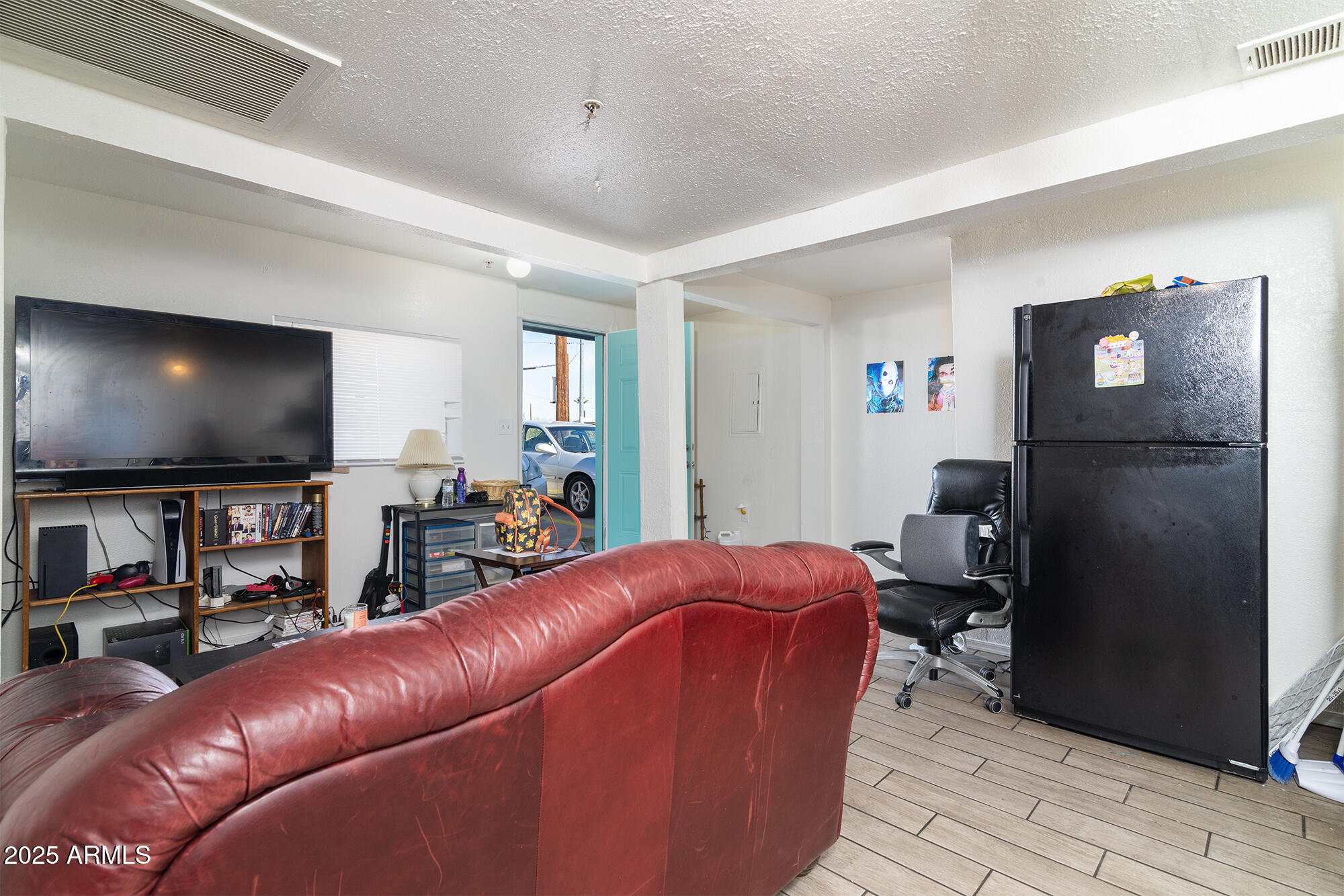 2231 N 25TH Place